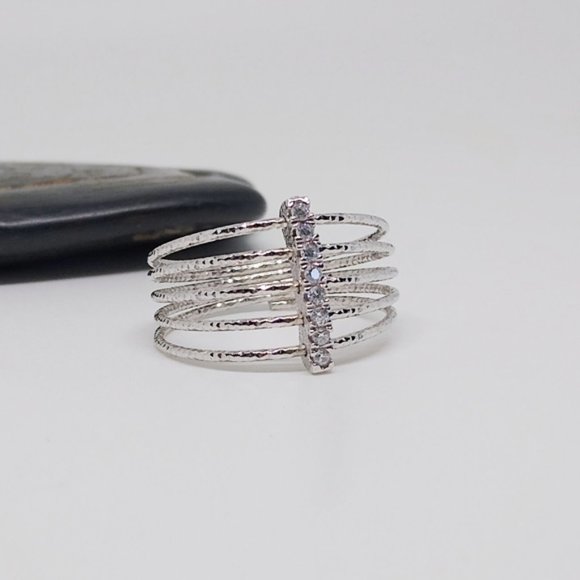 NEW S925 Wire CZ Bar Ring Size 8 - Picture 6 of 6